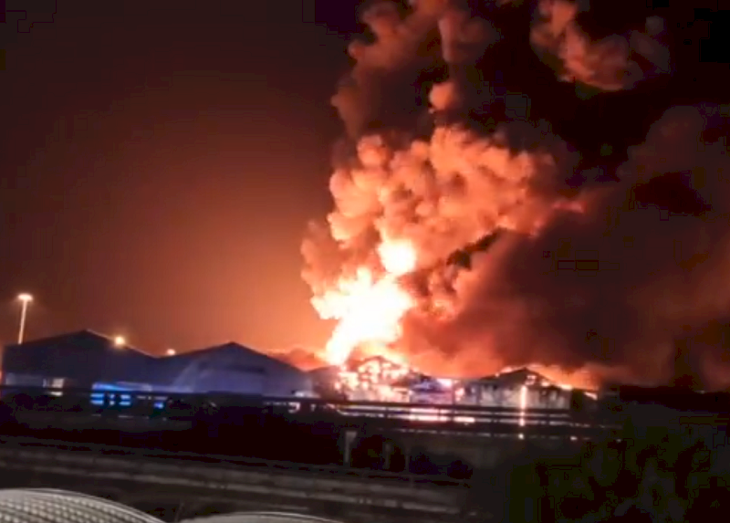 義大利安科納港爆炸引大火　所幸無人傷亡