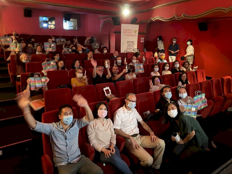 巴黎台灣電影節配珍奶刈包　題材多元觀眾驚艷