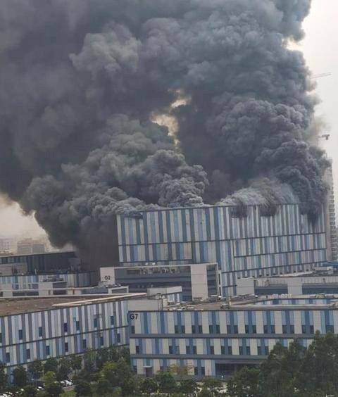 華為東莞建築物著火　無人傷亡