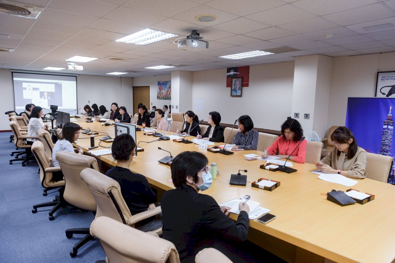 王美花參加APEC婦女論壇　婦女疫後經濟賦權成關注焦點