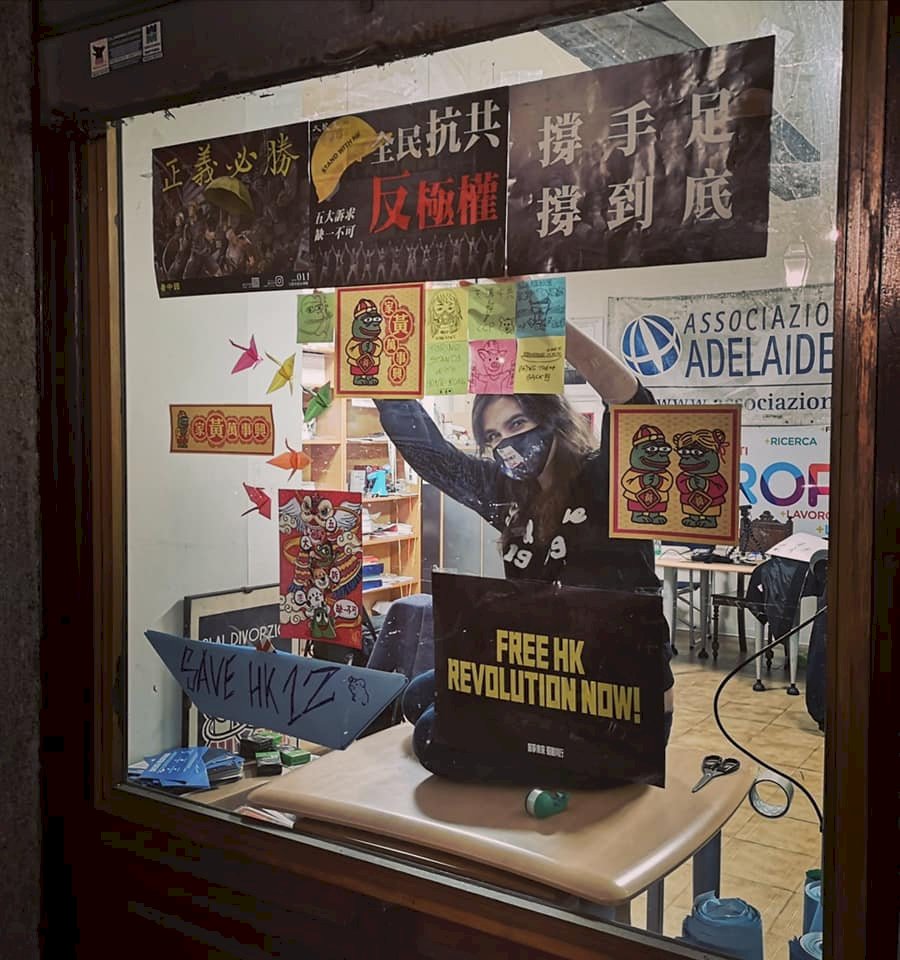 義大利政界撐香港 激進黨發起絕食與反共藍儂牆