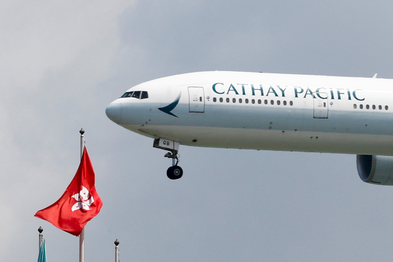 機師不遵守防疫安排 香港國泰航空解僱