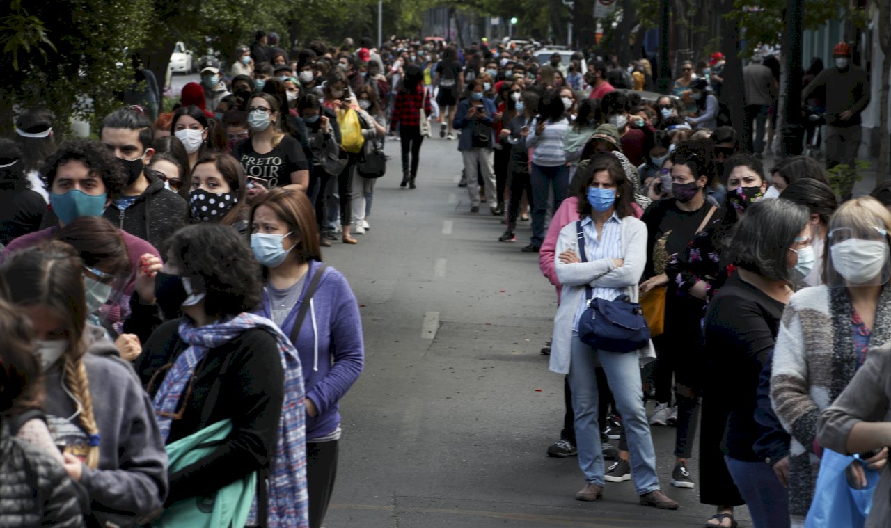 疫情嚴峻 智利總統擬延後制憲議會選舉