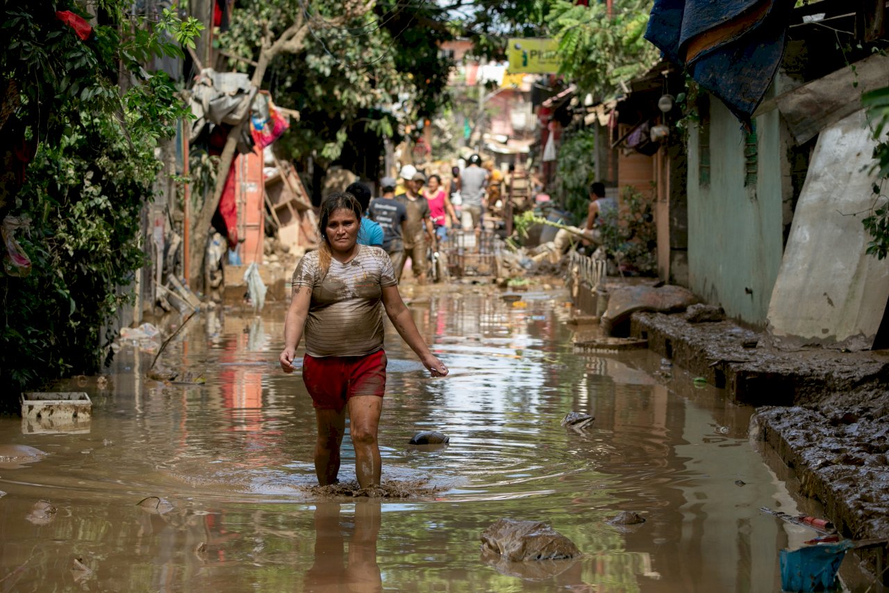梵高颱風菲律賓奪53人性命 往越南中部沿海省份逼近