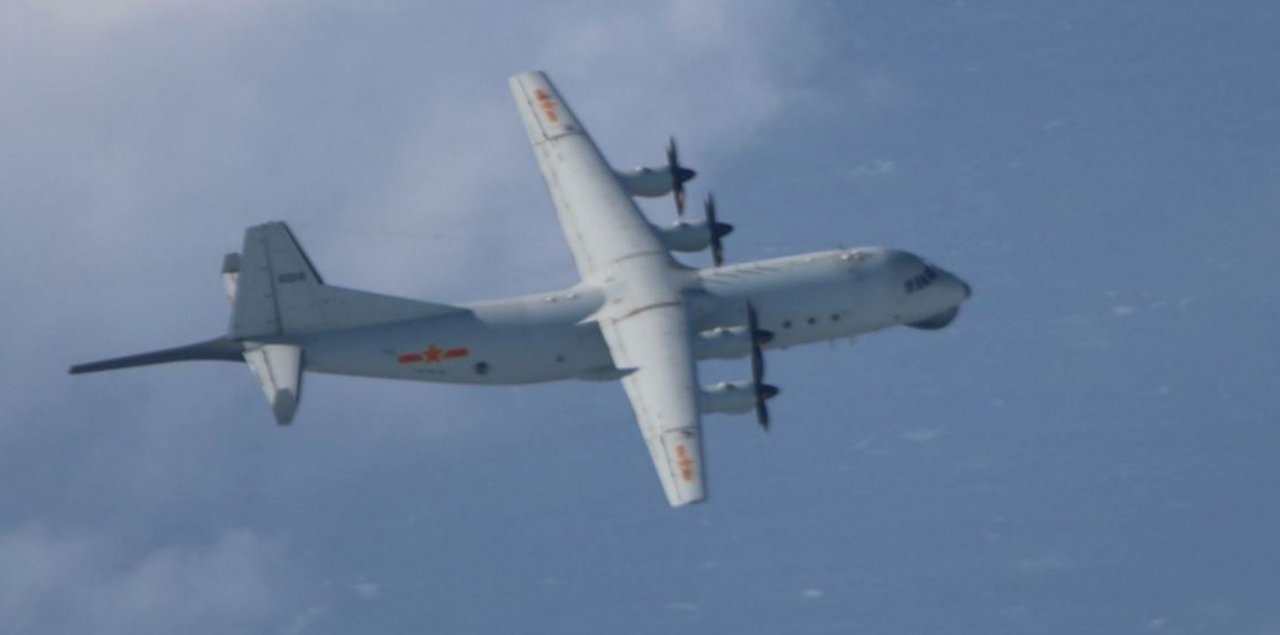 共軍運8遠干機又擾台 空軍防空飛彈追蹤監控