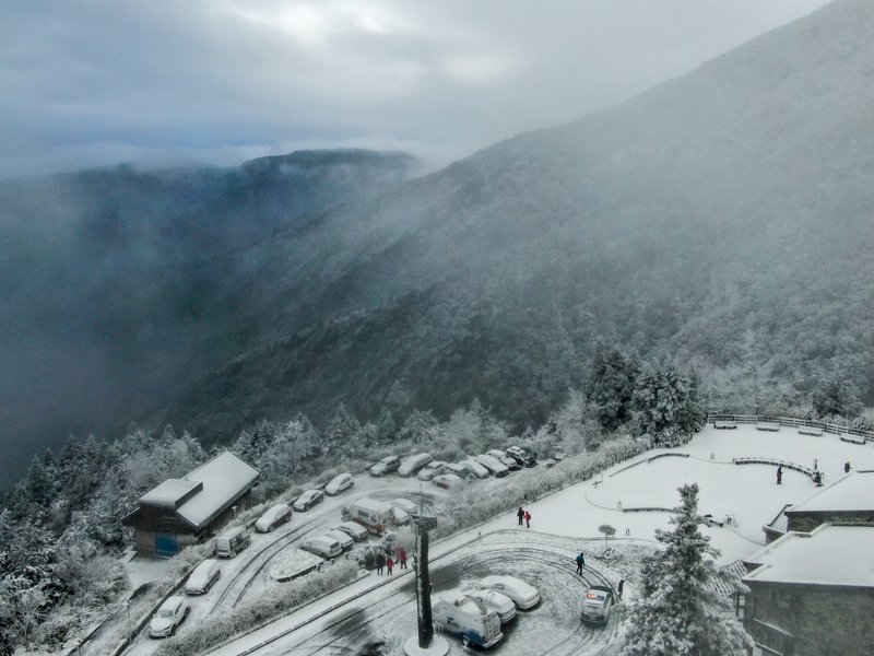 太平山7日降雪至今才停  午後禁入太平山莊