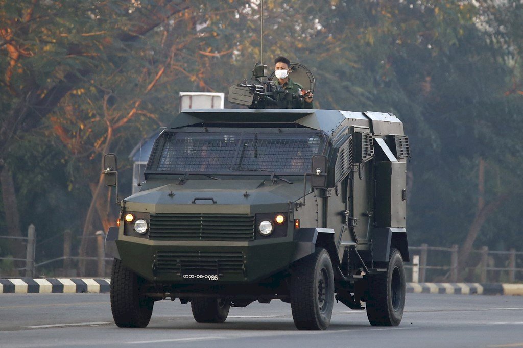 緬軍派裝甲車鎮壓示威 翁山蘇姬續押至17日