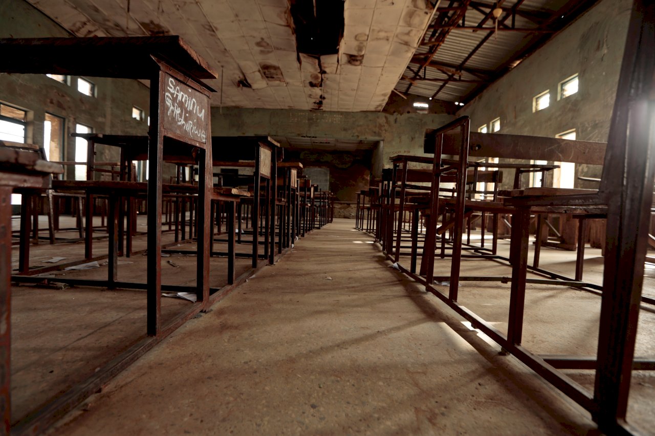 奈及利亞再傳數起學校綁票案 27人獲釋、上百名女學生下落不明