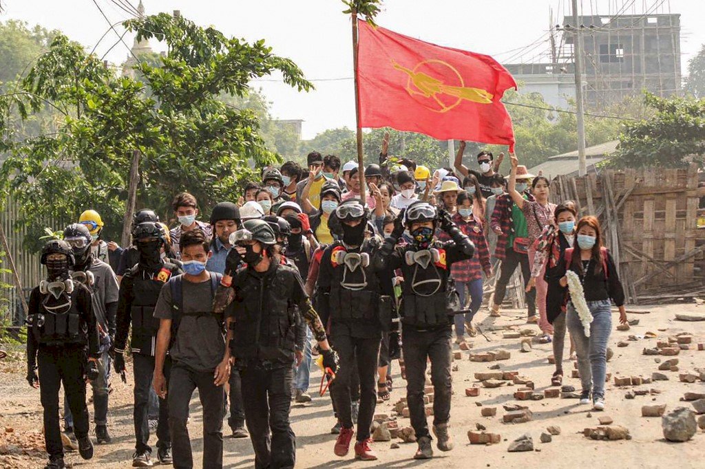 緬甸安全部隊開槍鎮壓至少5死 示威轉為游擊式