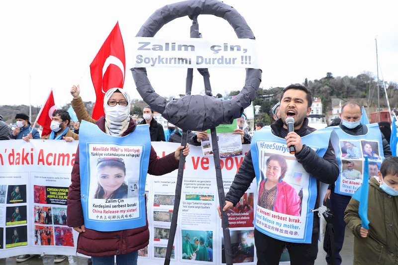 維吾爾起義紀念日 中國駐伊斯坦堡領事館外示威