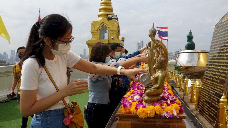 泰國疫情嚴峻 富人赴海外打疫苗兼旅遊成風潮