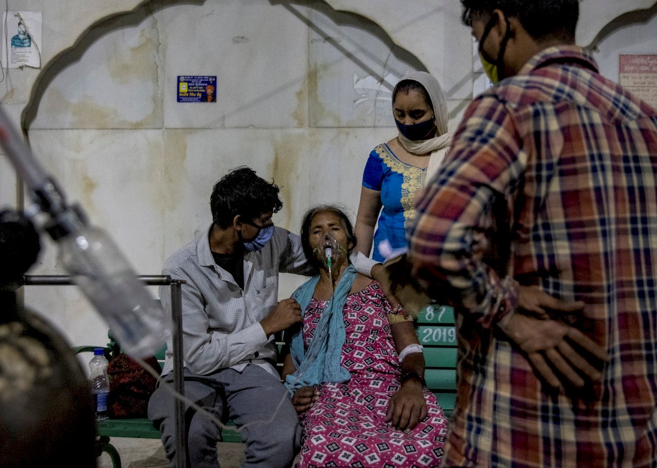 搶救印度大作戰！各國伸援手送氧、送醫材 敵對巴基斯坦也來相助