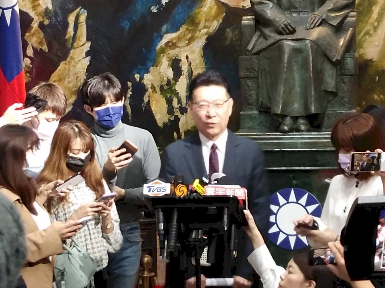趙少康宣布不選黨主席 韓國瑜動態引關注