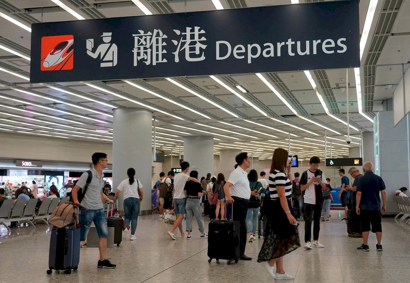 香港修訂入境條例 港人憂心政府擴權