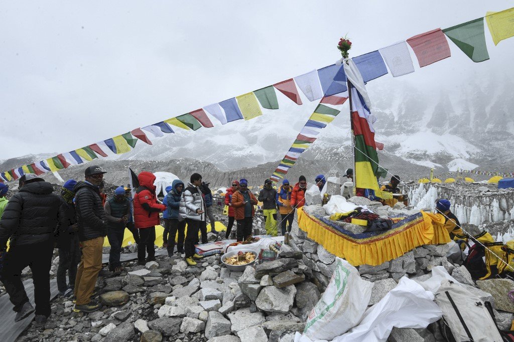 逾30人從聖母峰山腳撤離 尼泊爾重振登山產業希望恐落空