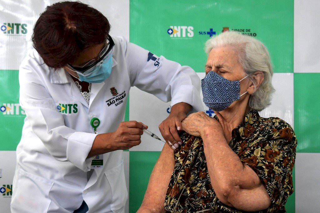 巴西聖保羅年長者接種疫苗 住院及死亡率大降