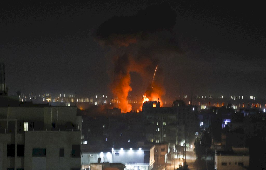 反擊加薩氣球炸彈 以色列再度發動空襲