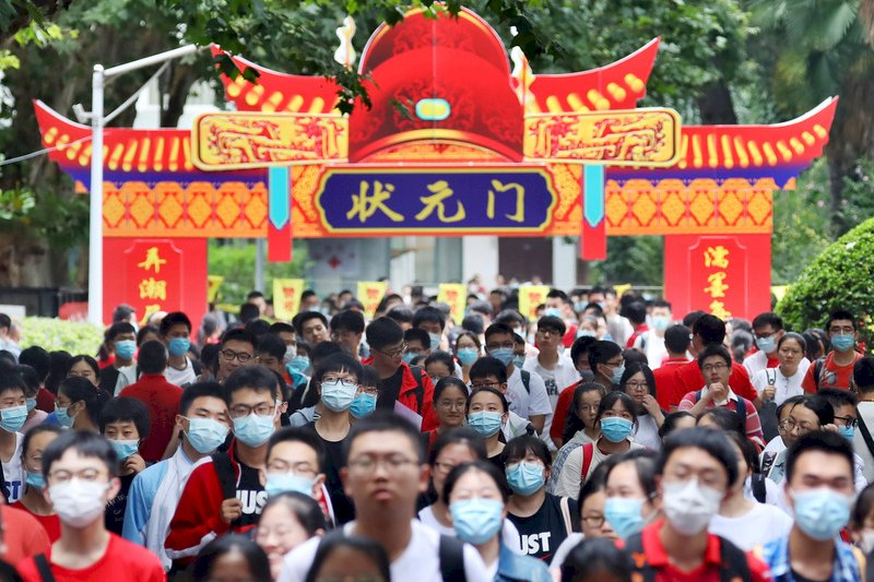中國大學入學考試登場 北京禁宣傳「高考狀元」