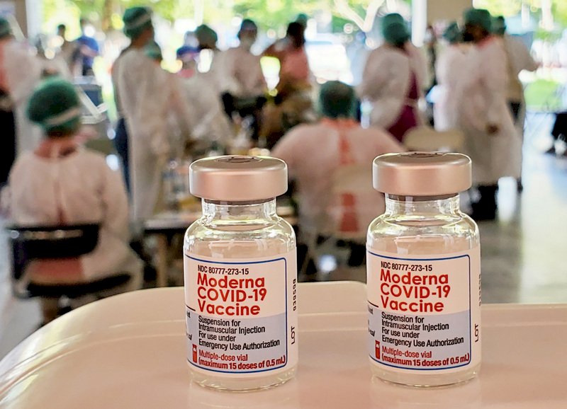 加碼釋出莫德納疫苗  開放預約1天逾4.6萬人搶約