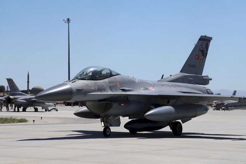 購F-16遇阻 土耳其防長：美國軍售不應設限