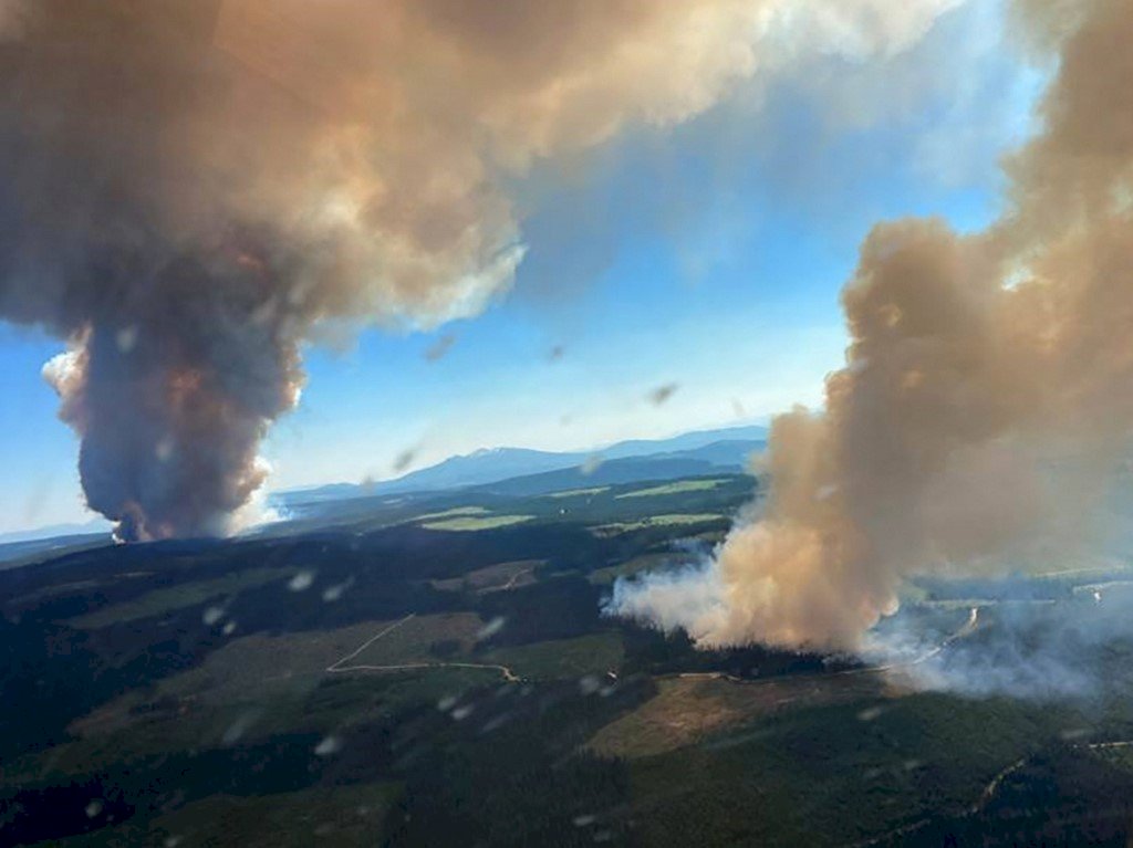 熱浪襲擊野火不斷 加拿大出動軍隊協助疏散與滅火