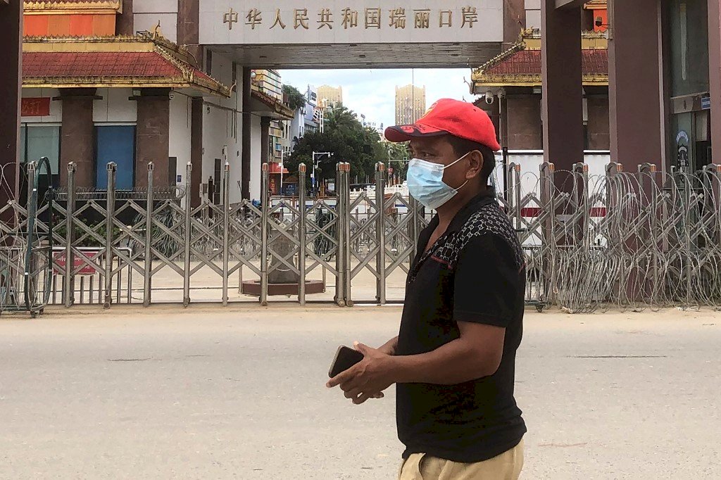 港媒：雲南防緬人蛇播疫 邊境築鐵絲網圍牆