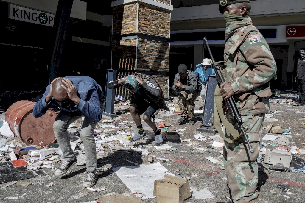南非暴動因素複雜 舊勢力是最大亂源