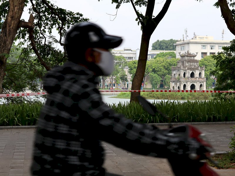 越南增4175本土病例  民眾囤積呼吸器氧氣瓶