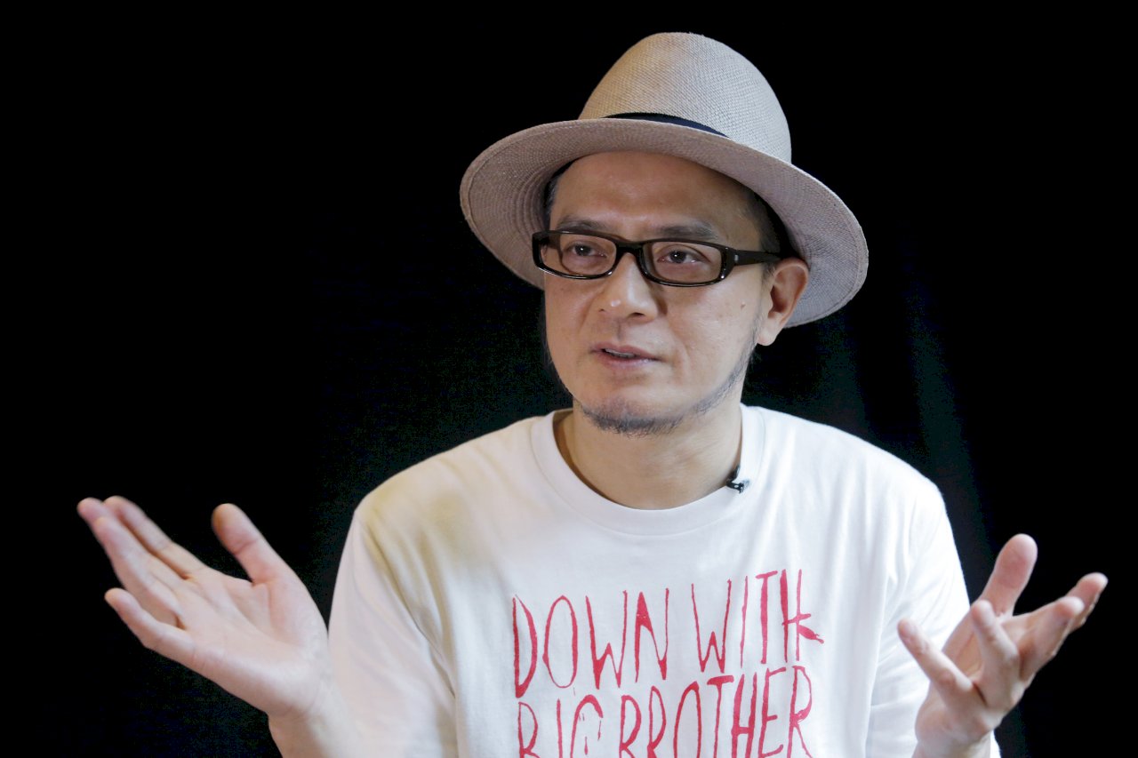 音樂教父黃耀明被起訴 香港娛樂圈寒蟬效應