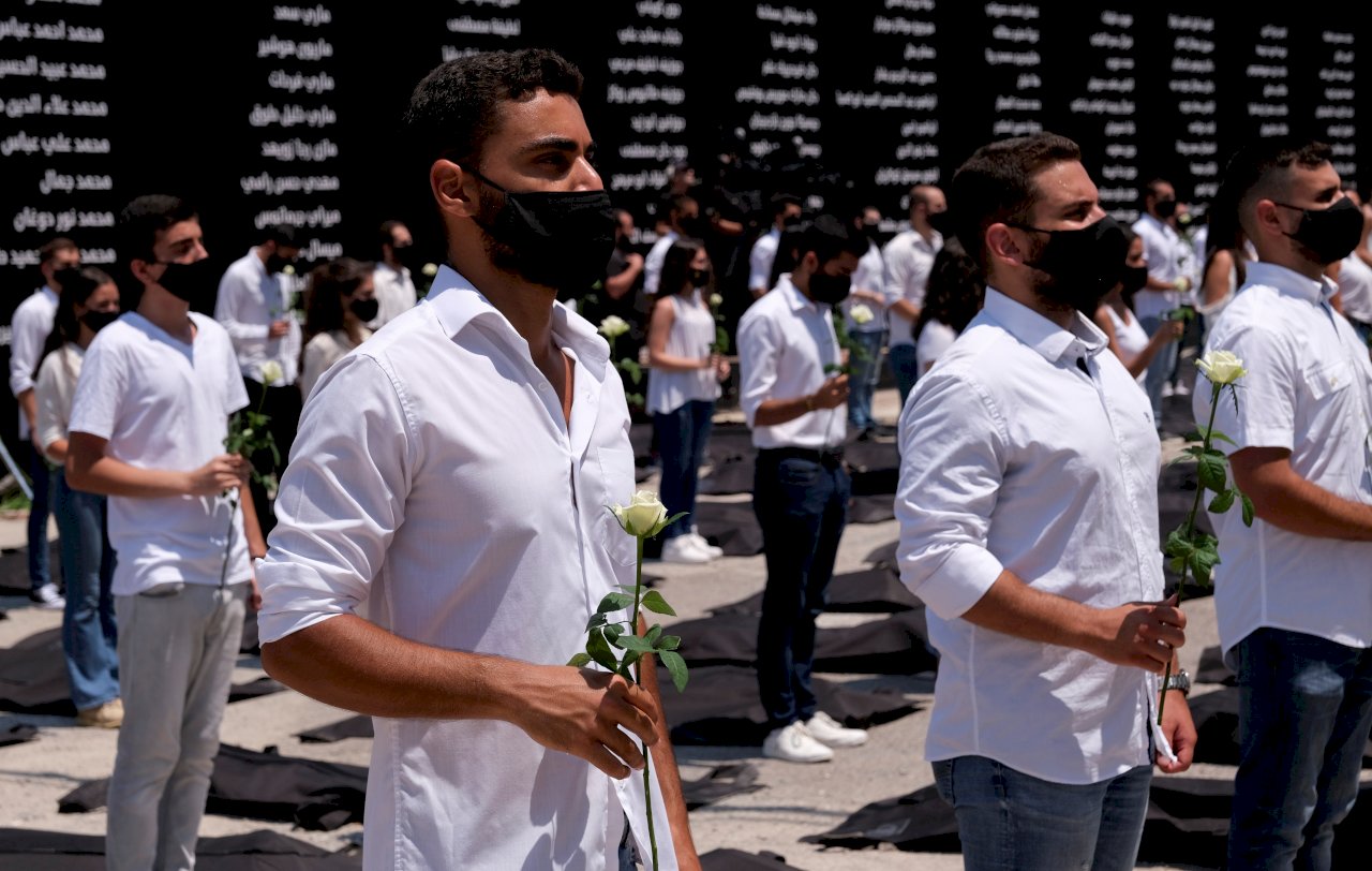 貝魯特大爆炸一週年 黎巴嫩民眾既哀悼又憤怒
