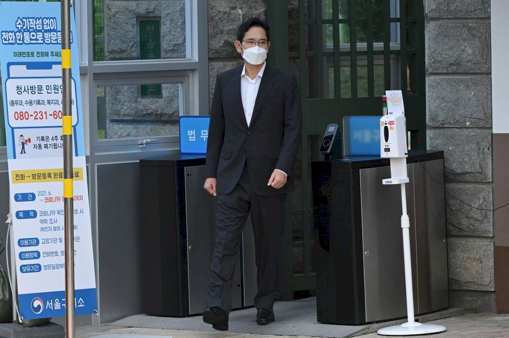 以疫情衝擊南韓經濟為由 三星少主李在鎔獲假釋出獄