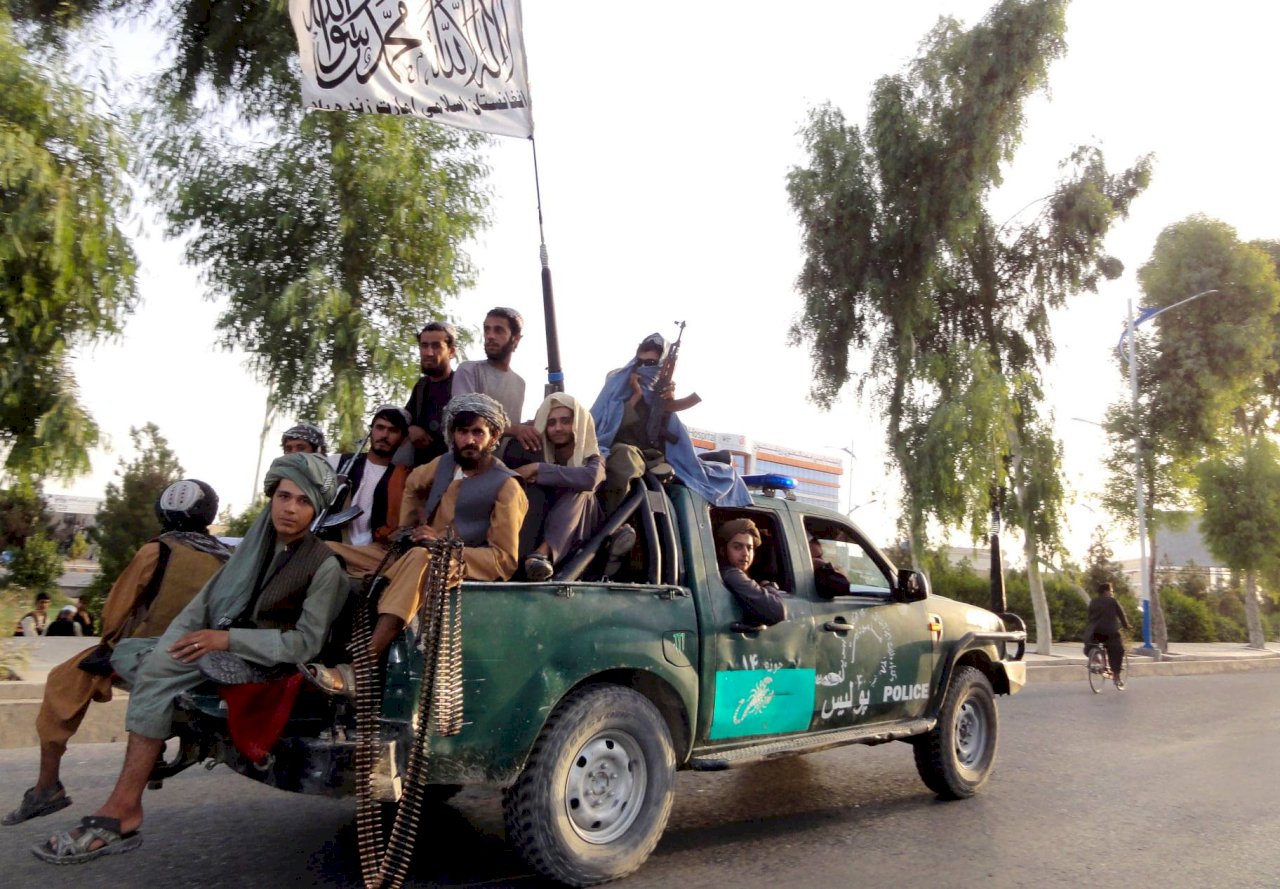 塔利班臨時政府同意 200名外國人將搭包機離開阿富汗