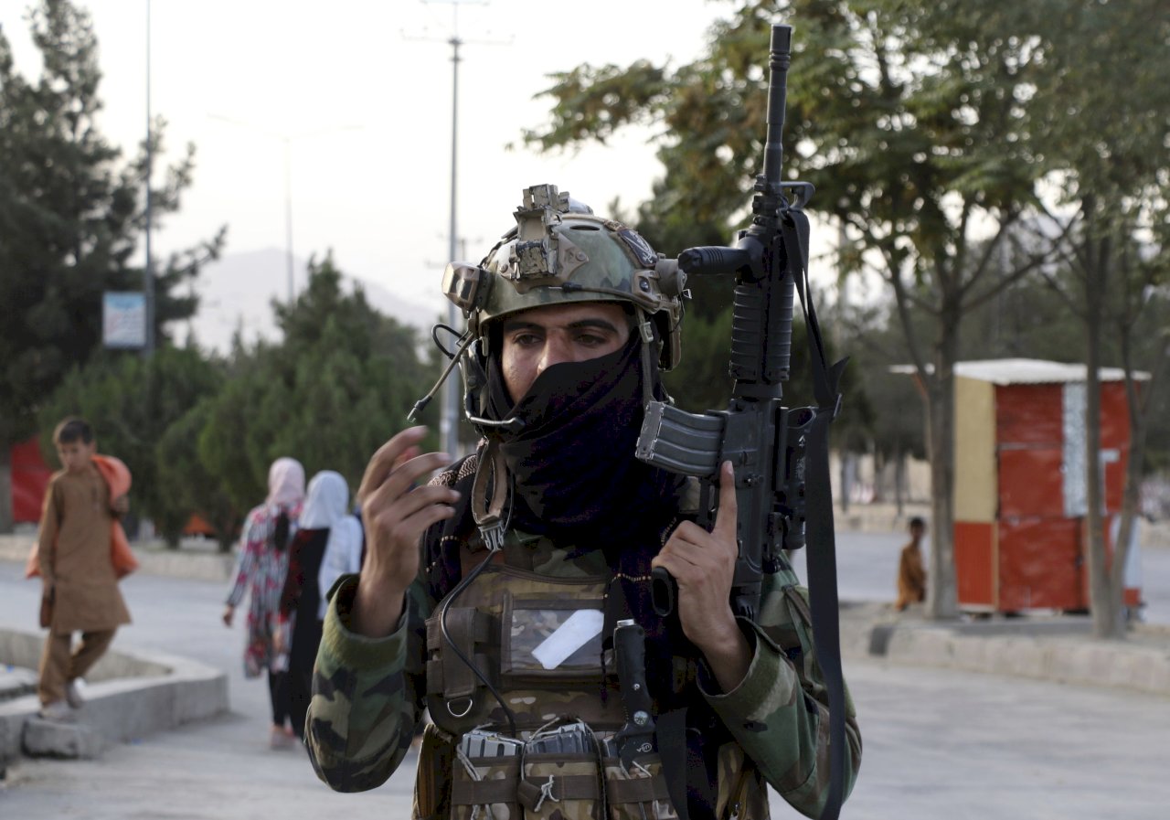 喀布爾清真寺爆炸攻擊後 塔利班摧毀IS分支