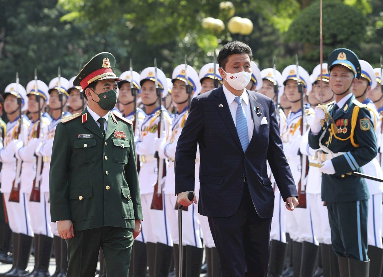 日本防相訪越南 不忘提台灣情勢重要性