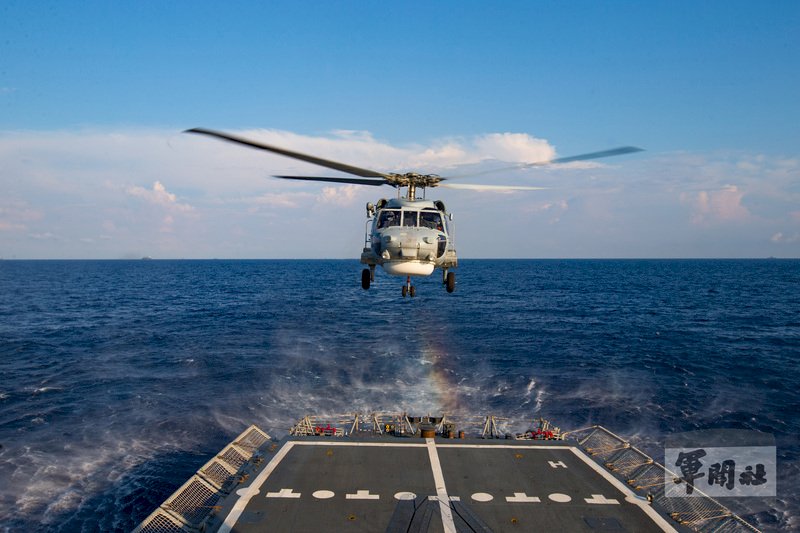 直升機墜毀4傷 海軍司令部：暫停任務、飛安特檢
