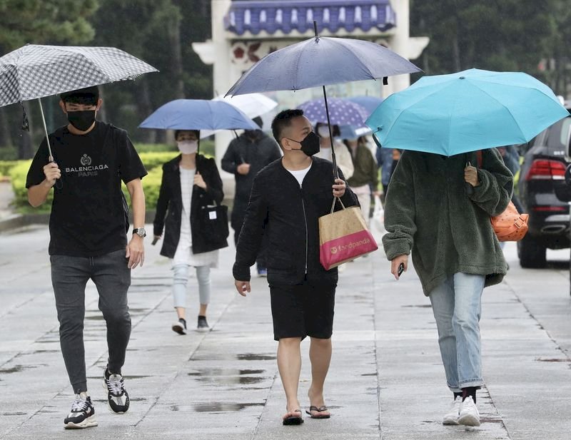 北台灣雨勢週一白天後趨緩  未來一週多雲局部雨為主