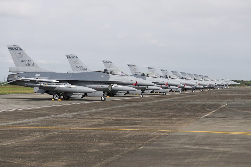 F-16升級 空軍：與美協調未來每月交機3架