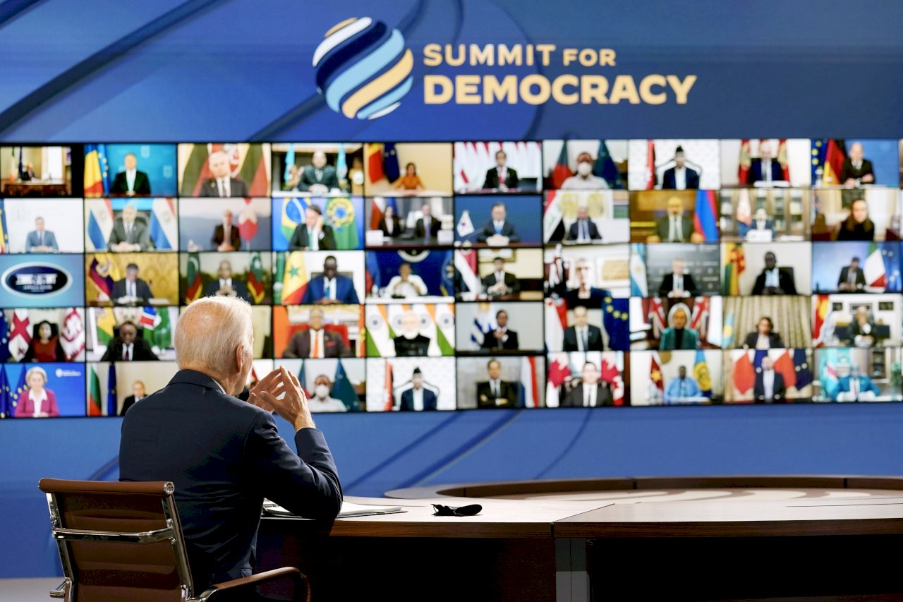 劍指中俄 第二屆民主峰會將登場