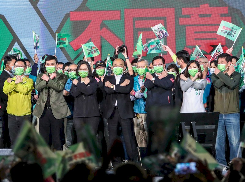 蔡總統：公投4個不同意 讓台灣繼續走向世界