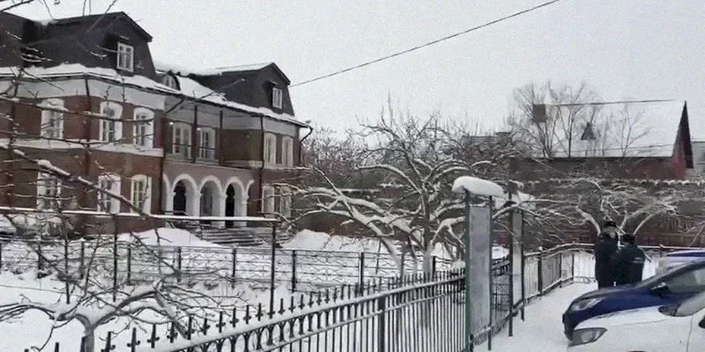 俄東正教校園出現疑似炸彈客 青少年引爆自身