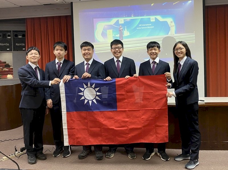 國中科學奧賽奪6金 台灣重返世界第一