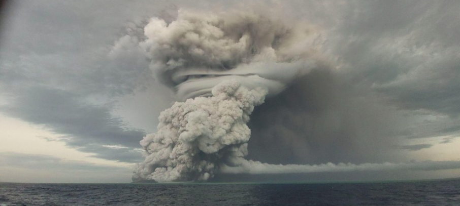 監測機構：東加海底火山再度大噴發