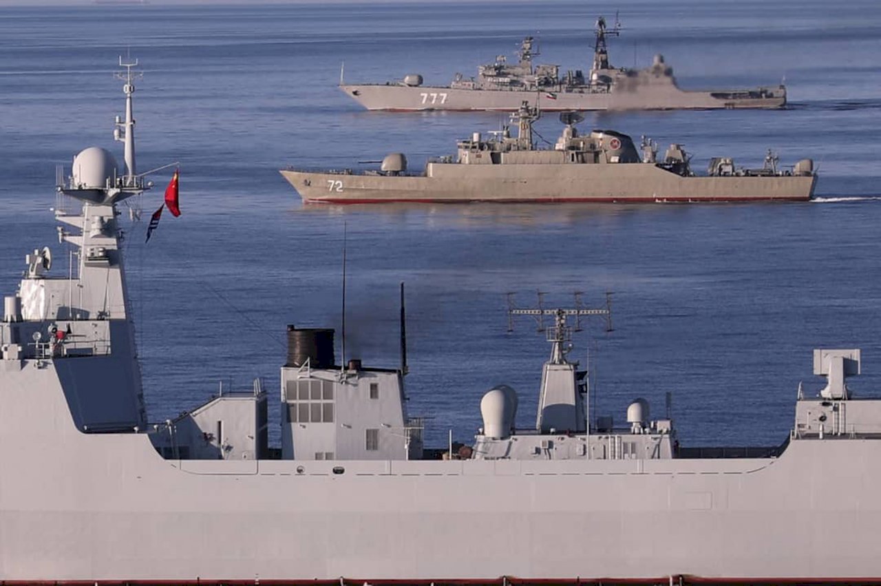 伊朗、中國和俄羅斯展開聯合海軍演習