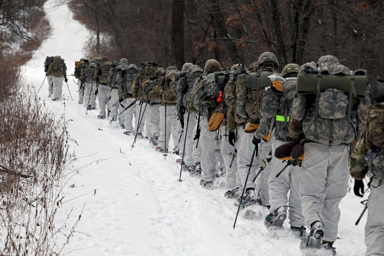 俄烏戰雲密佈 美增派部隊強化北約東歐軍力