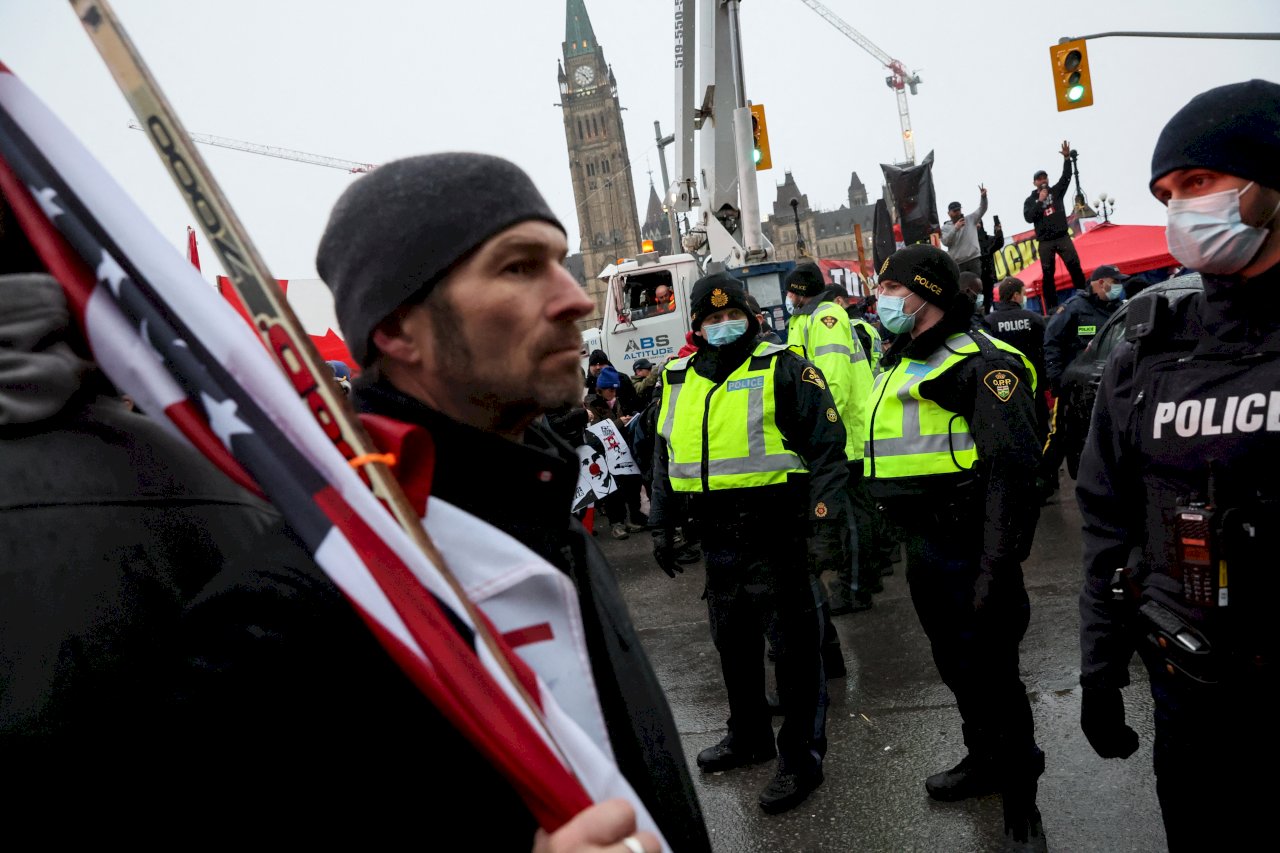 杜魯道援引緊急法 加拿大警方準備清場卡車抗爭
