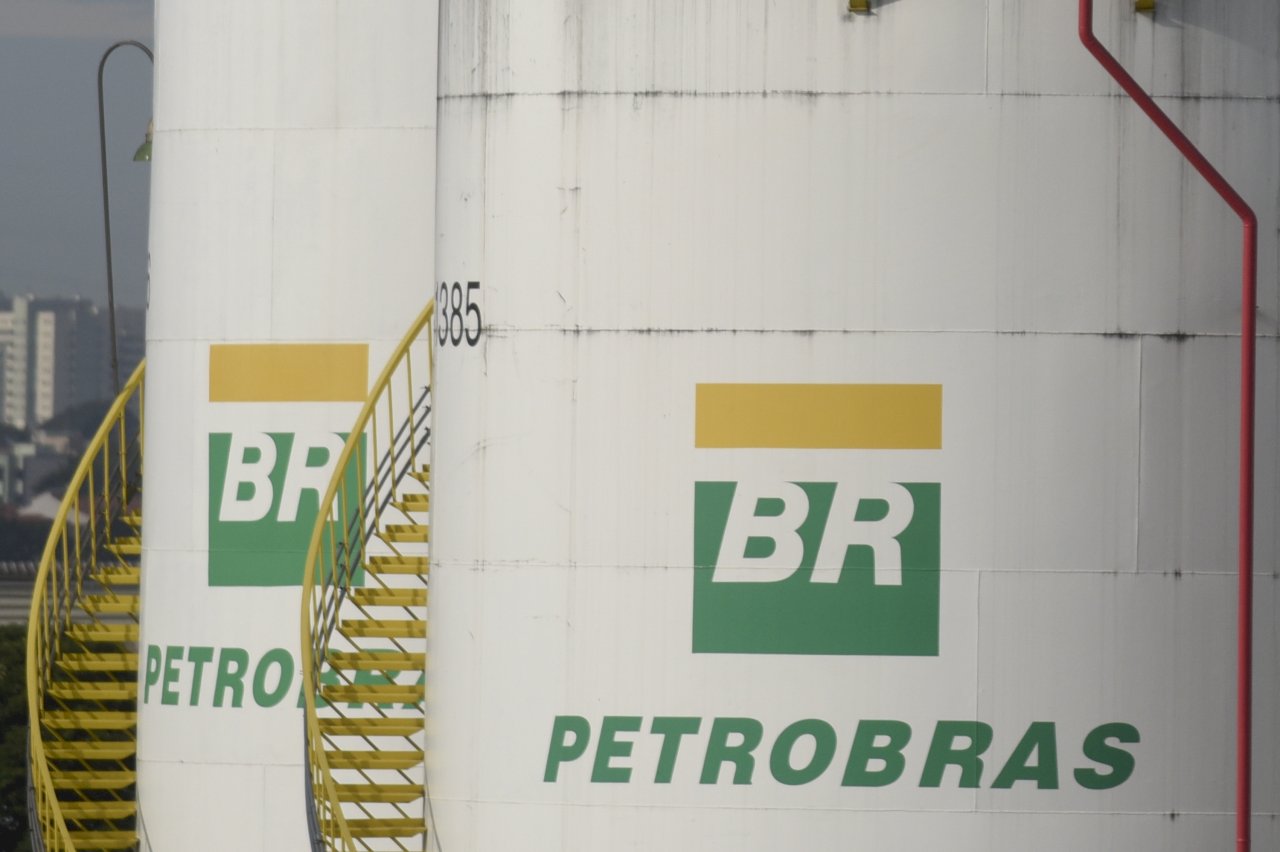 不顧波索納洛反對 國營巴西石油公司大幅漲價