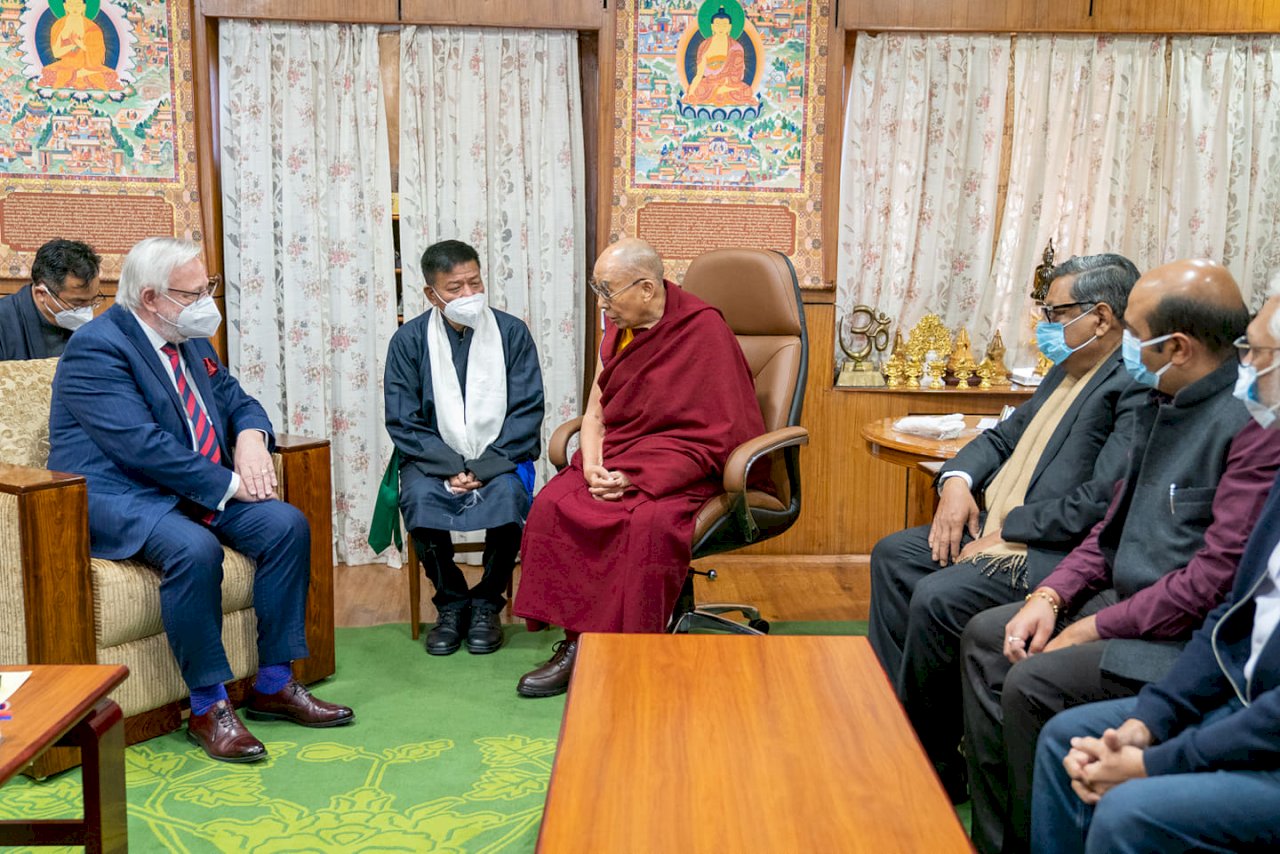 捷克參院代表團會見達賴喇嘛  重申支持西藏