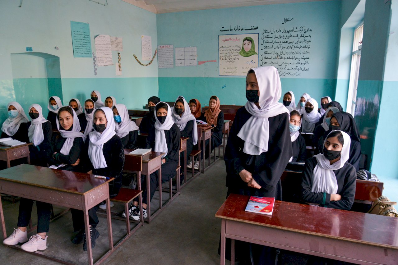 西方敦促塔利班 重新開放阿富汗女子中學