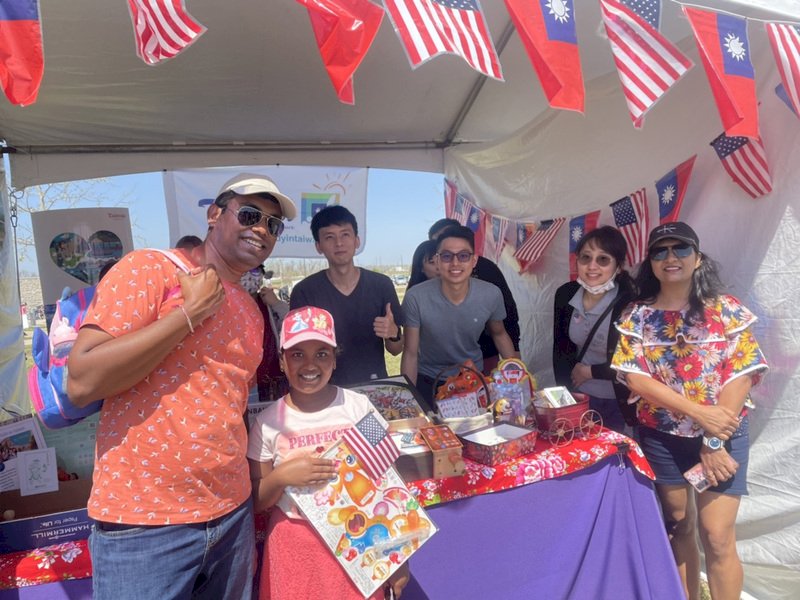 台參與德州國際風箏藝術節 推廣留學台灣