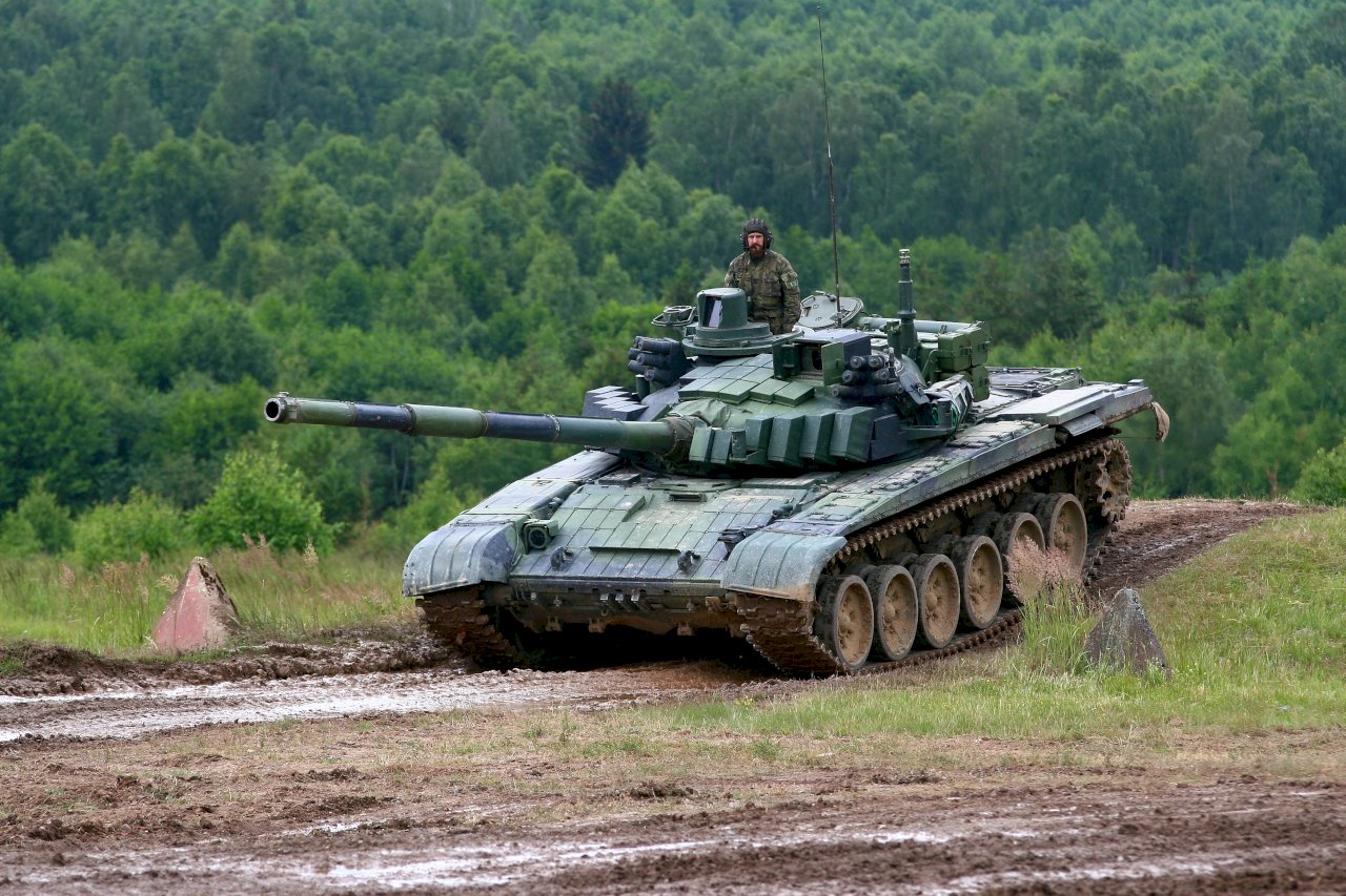 捷克談判取得德製坦克 已將蘇聯坦克送至烏克蘭